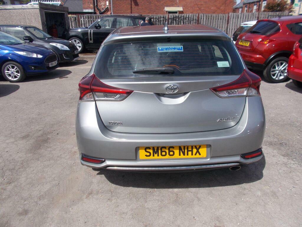 Toyota Auris 1.6 D-4d Business Edition Euro 6 S S Grey #6