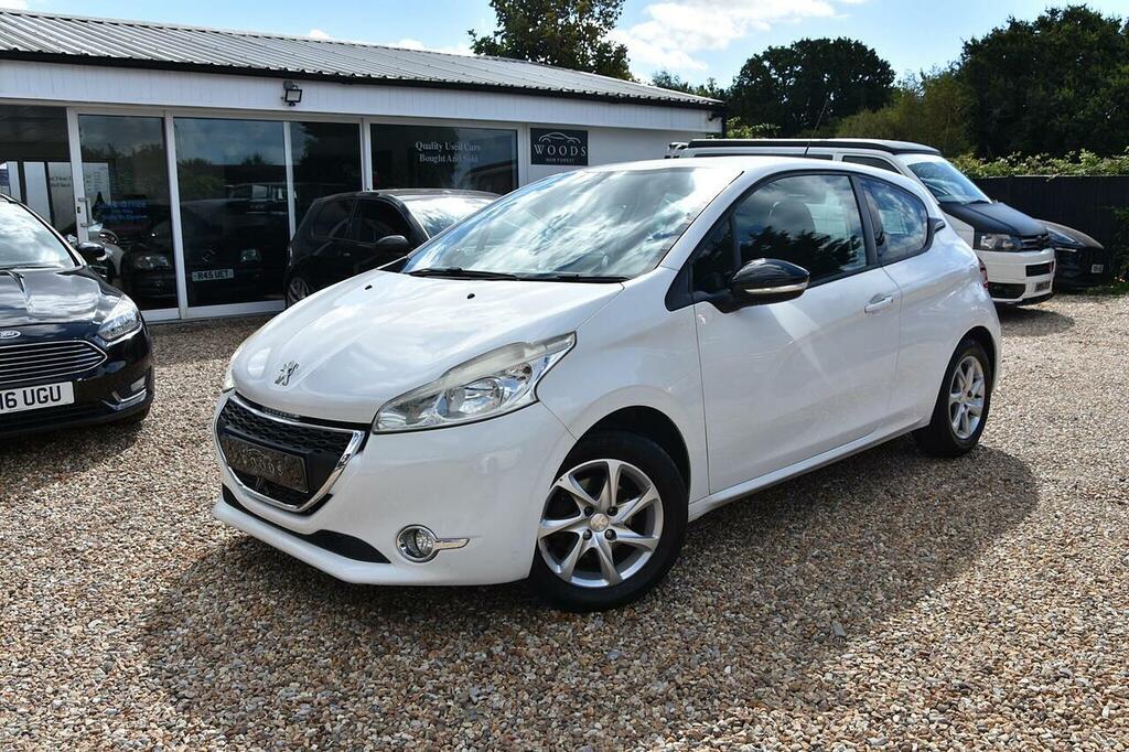Peugeot 208 1.2 Vti Active Euro 5 White