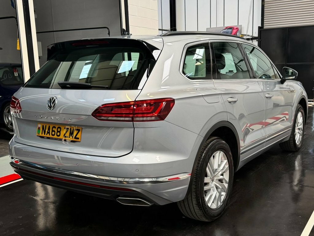 Volkswagen Touareg 3L Sel NA68ZMZ Silver #5