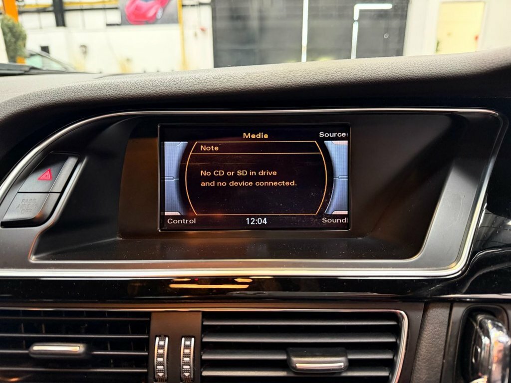 Audi A4 Black Edition White #6