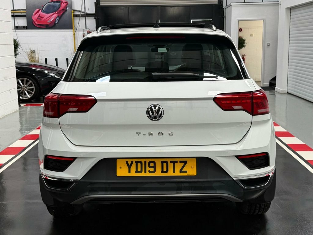 Volkswagen T-Roc 1.6L Se White #5