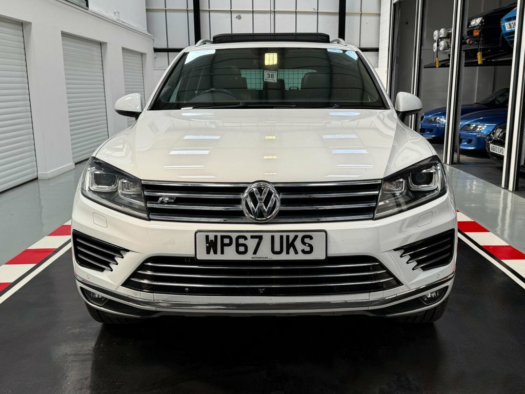 Volkswagen Touareg 2017 3.0 Tdi V6 Bluemotion Tech R-line Plus Suv Black #9