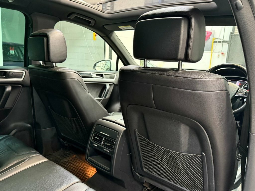 Volkswagen Touareg 2017 3.0 Tdi V6 Bluemotion Tech R-line Plus Suv Black #13