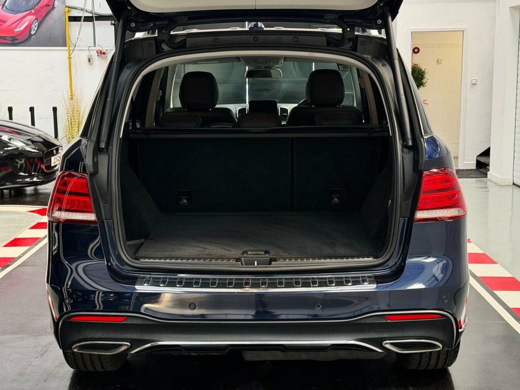 Mercedes-Benz GLE Class Gle 250D 4Matic Amg Line Premium 9G-tronic White #12