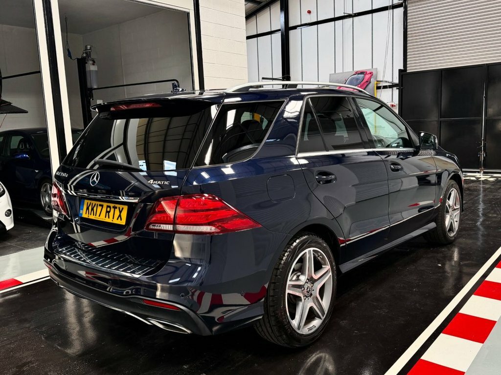 Mercedes-Benz GLE Class Gle 250D 4Matic Amg Line Premium 9G-tronic White #9