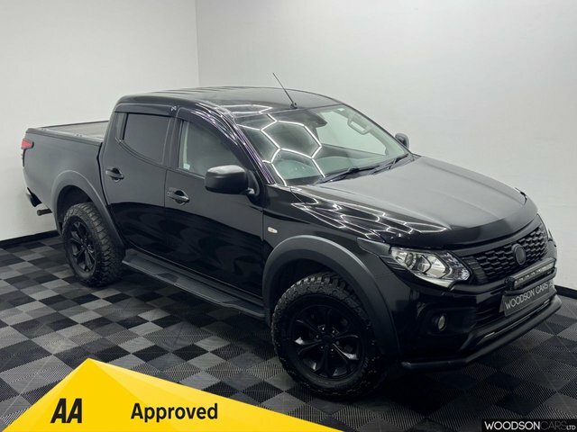 Fiat Fullback 2018 2.4D Cross Pickup Double Cab Black