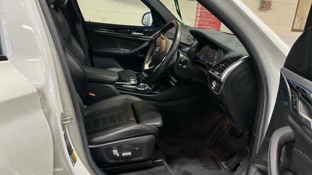 BMW iX3 2021 80Kwh Premier Edition Suv White #3