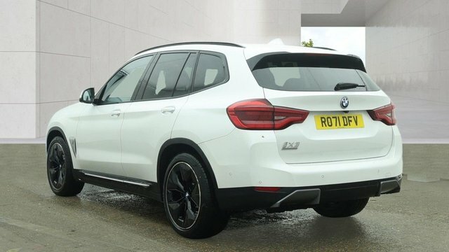 BMW iX3 2021 80Kwh Premier Edition Suv White #2