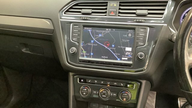 Volkswagen Tiguan 2016 2.0 Tsi Bluemotion Tech R-line Suv White #6