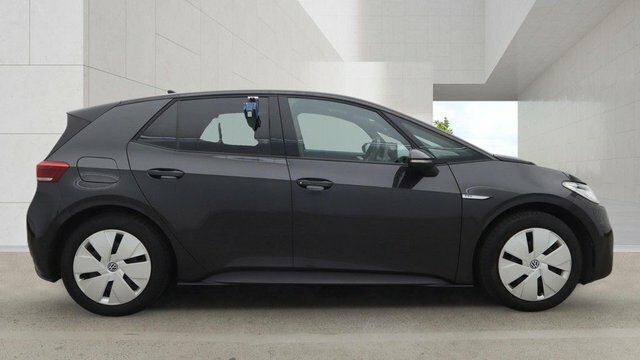 Volkswagen ID.3 2023 Pro Performance 58Kwh Family Hatchback El Grey #4