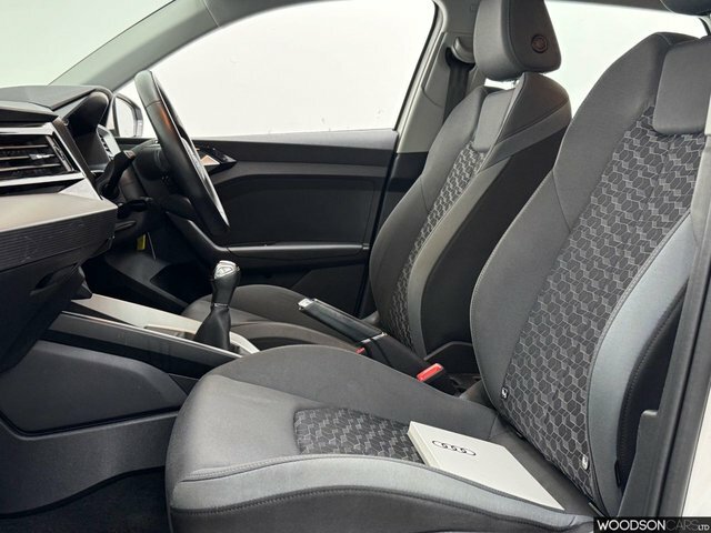 Audi A1 2022 1.0 Tfsi 25 Sport Sportback White #5