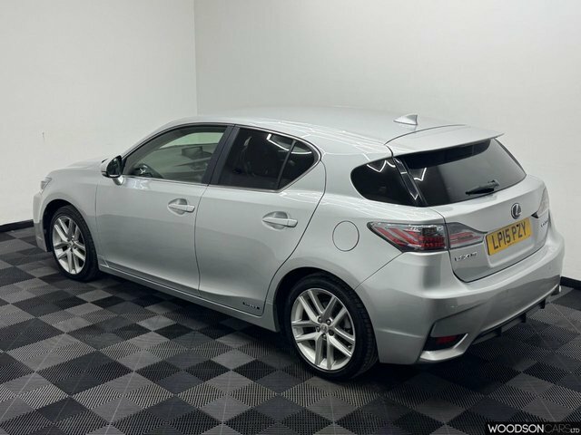 Lexus CT 2015 1.8 200H Advance Hatchback Hybrid Silver #2