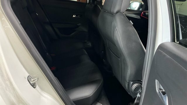 Vauxhall Mokka-e 2022 50Kwh Sri Premium Suv 136 White #4
