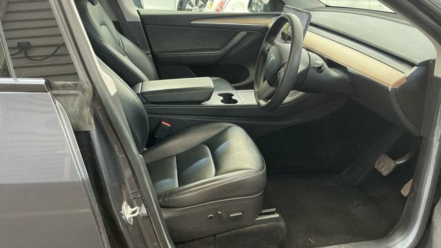 Tesla Model Y 2022 Dual Motor Long Range Suv Grey