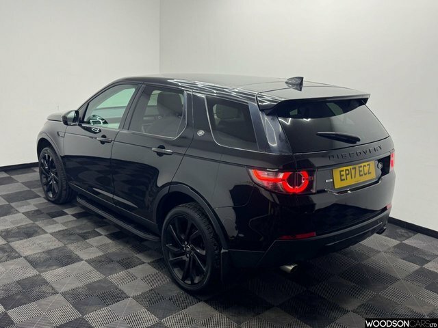 Land Rover Discovery Sport 2017 2.0 Td4 Hse Black Suv 4Wd Eur Black #2