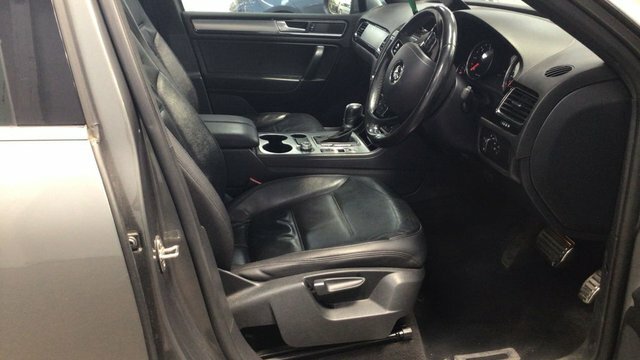 Volkswagen Touareg 2017 3.0 Tdi V6 Bluemotion Tech R-line Suv Die Grey #5
