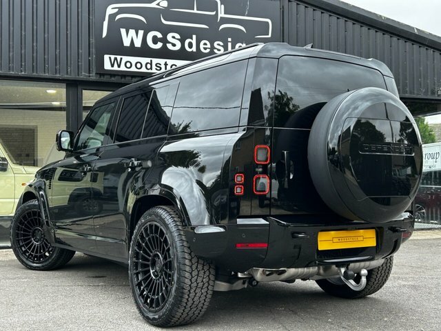 Land Rover Defender 110 Suv Black #2