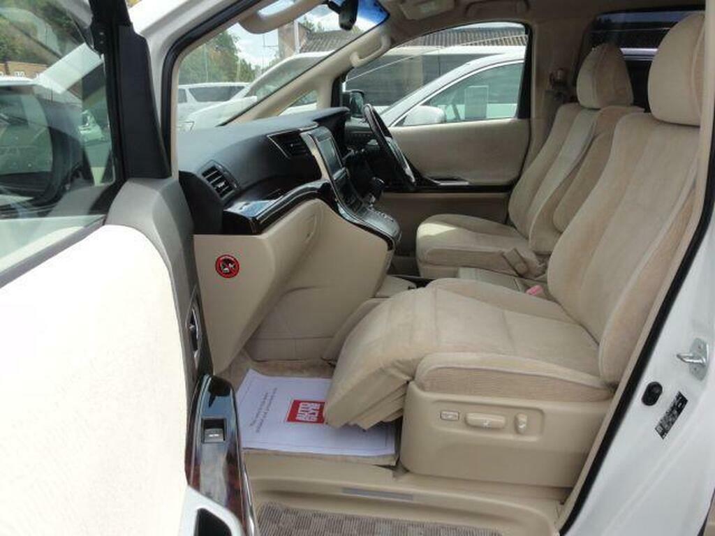Toyota Alphard 350G Car VX Present 3.5 White #3
