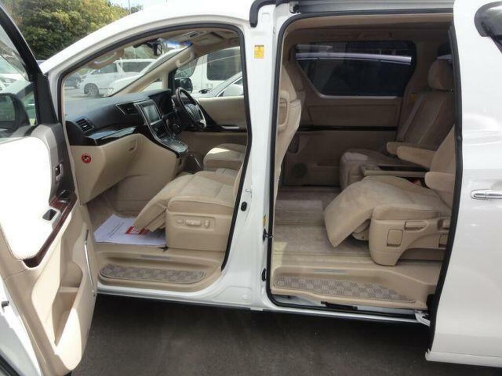 Toyota Alphard 350G Car VX Present 3.5 White #6