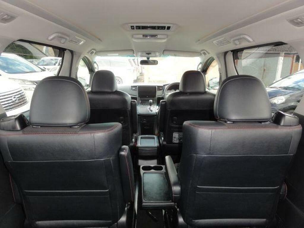 Toyota Vellfire 2.4 Hybrid Efour White #16
