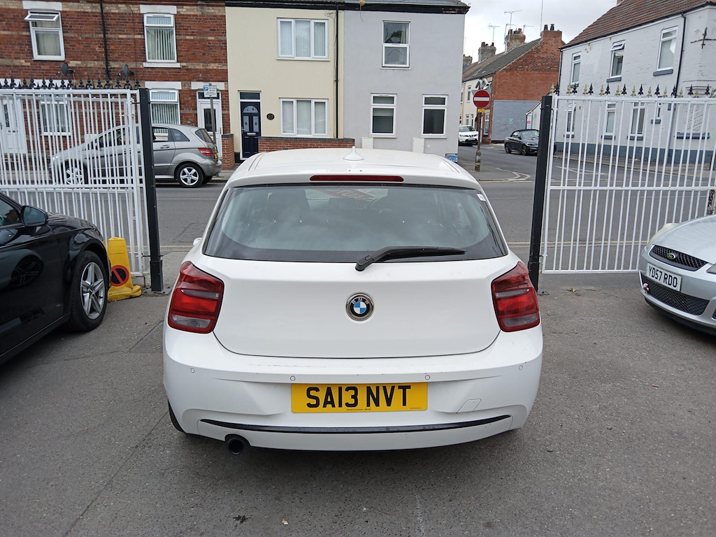 BMW 1 Series 2.0 116D Sport Hatchback 116 Ps White #5