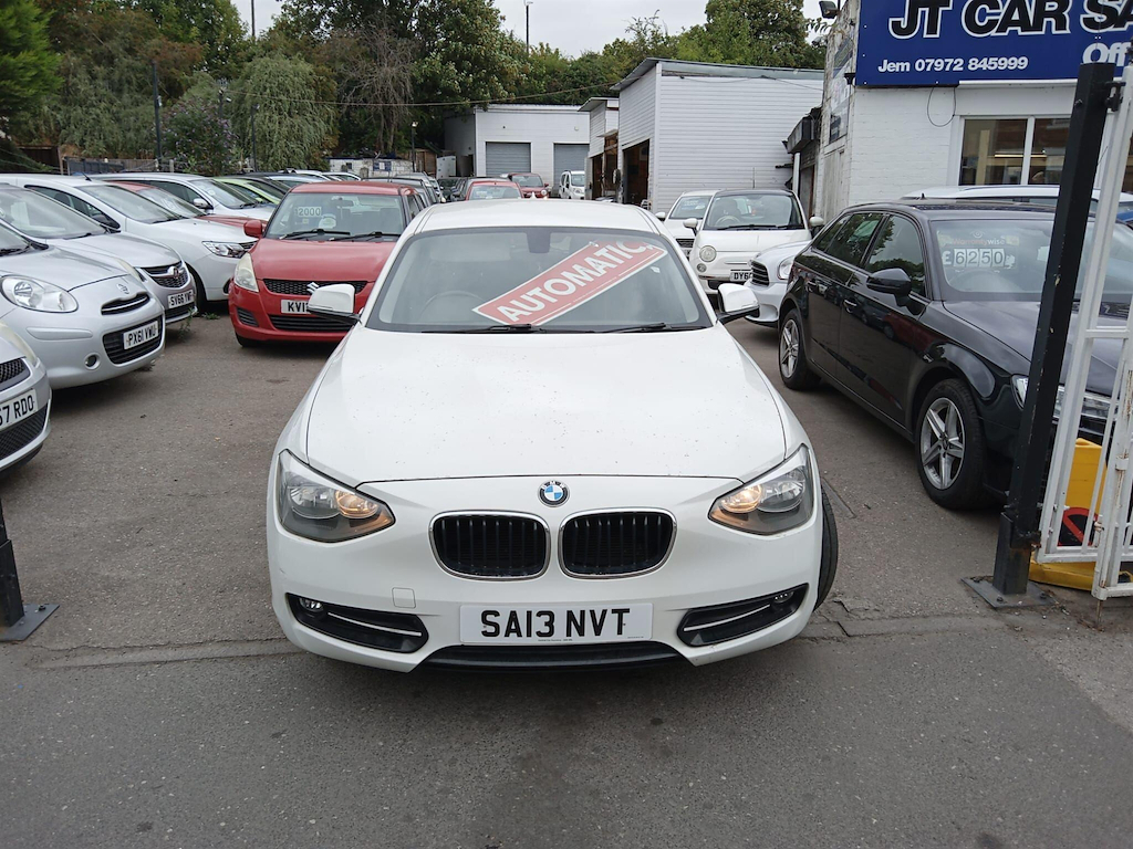 BMW 1 Series 2.0 116D Sport Hatchback 116 Ps White #2