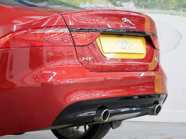 Jaguar XF 2.0 I4 163Ps Prestige Black #37