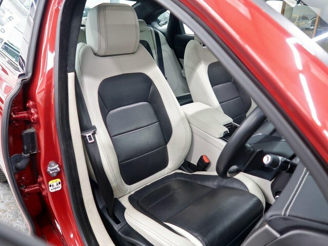 Jaguar XF 2.0 I4 163Ps Prestige Black #9