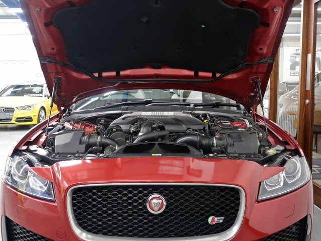 Jaguar XF 2.0 I4 163Ps Prestige Black #38