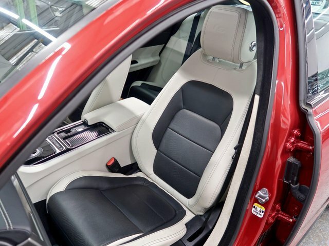 Jaguar XF 2.0 I4 163Ps Prestige Black #17