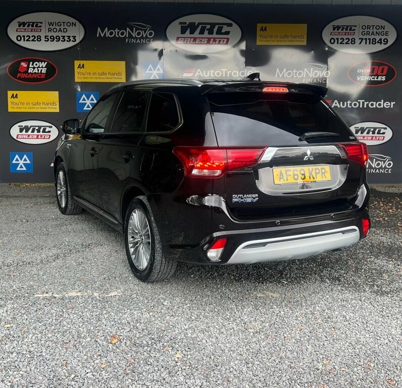 Mitsubishi Outlander 2.4L Exceed Safety AF69KPR Black #3