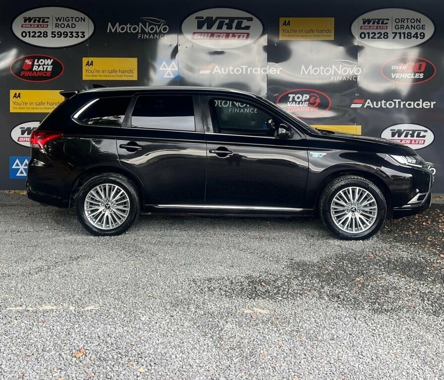 Mitsubishi Outlander 2.4L Exceed Safety AF69KPR Black #5