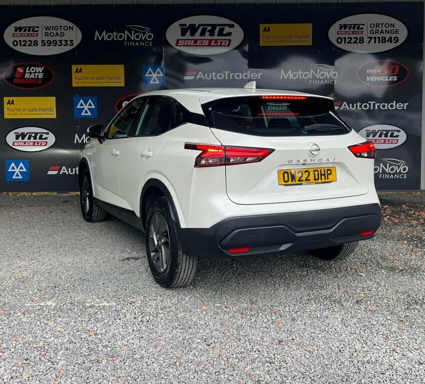 Nissan Qashqai 1.3L Acenta Premium OW22DHP White #3