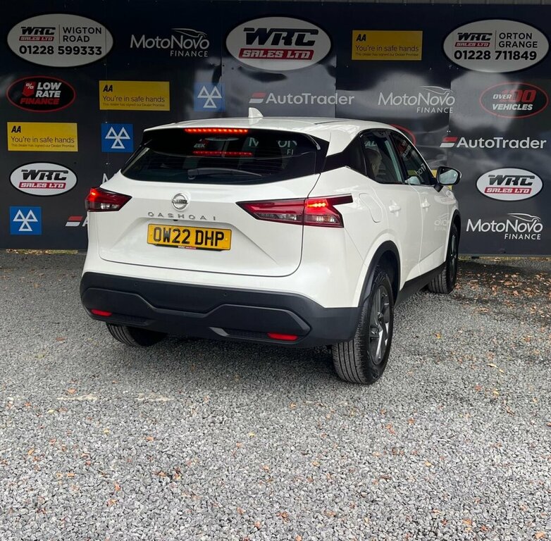 Nissan Qashqai 1.3L Acenta Premium OW22DHP White #6