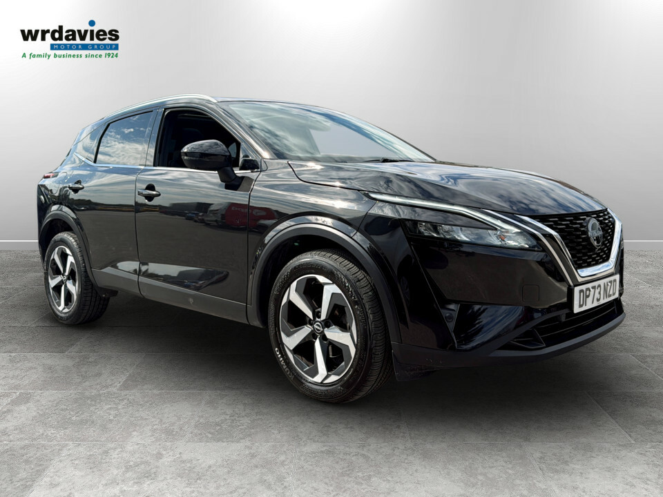 Nissan Qashqai 1.3 Dig-t Mh N-connecta DP73NZD Black