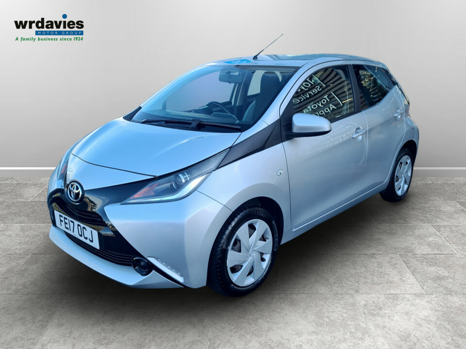 Toyota Aygo 1.0 Vvt-i X-play Silver #3