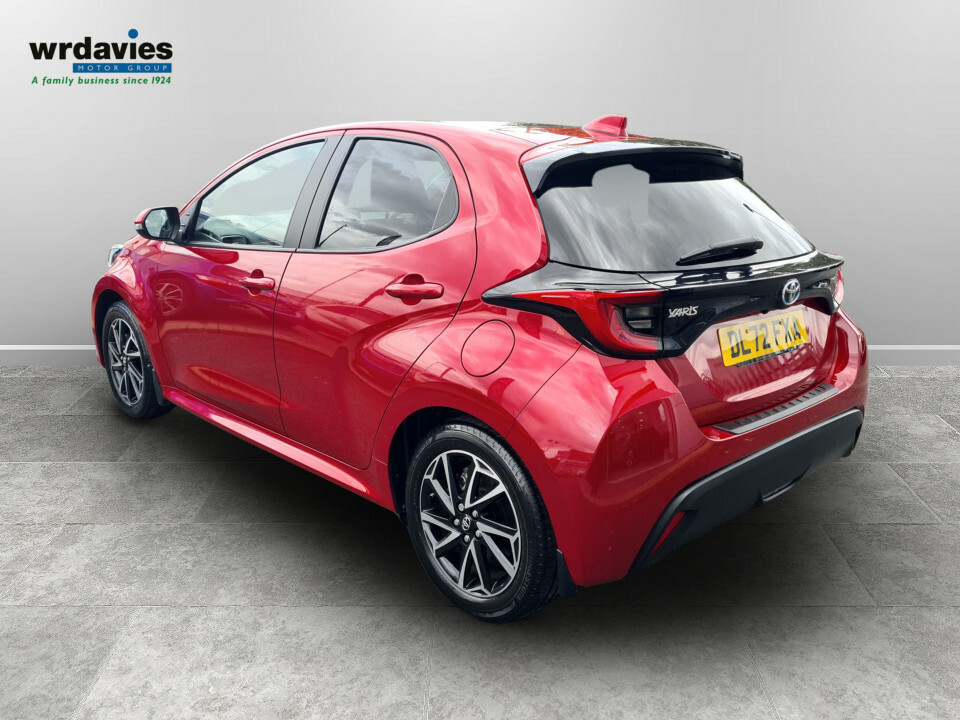 Toyota Yaris 1.5 Hybrid Design Cvt #5
