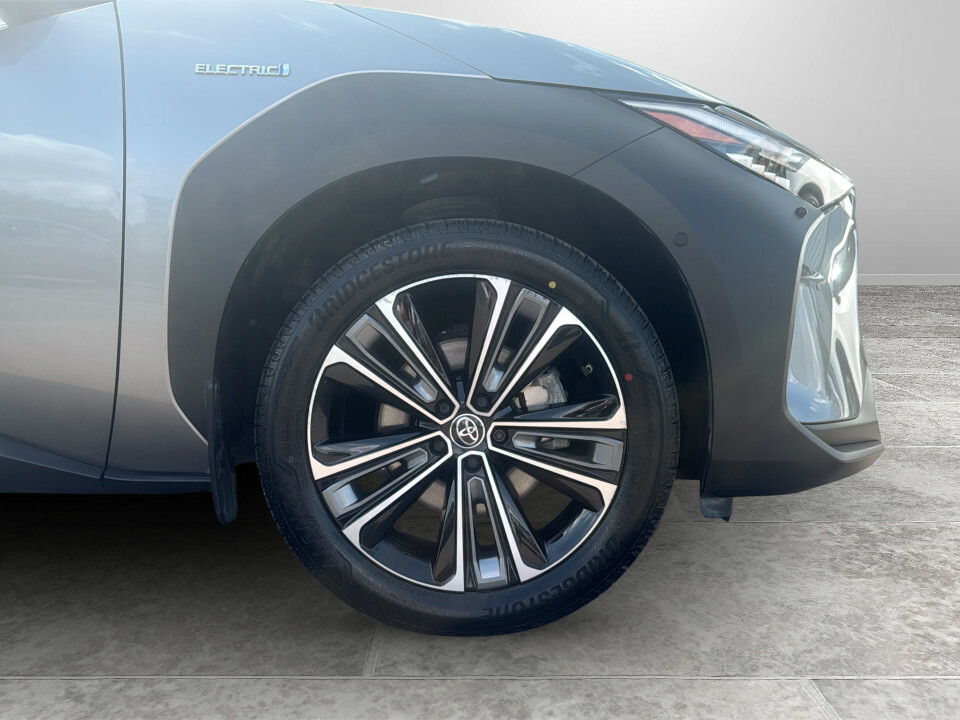 Toyota bZ4X 160Kw Motion 71.4Kwh Awd 11Kw Silver #16
