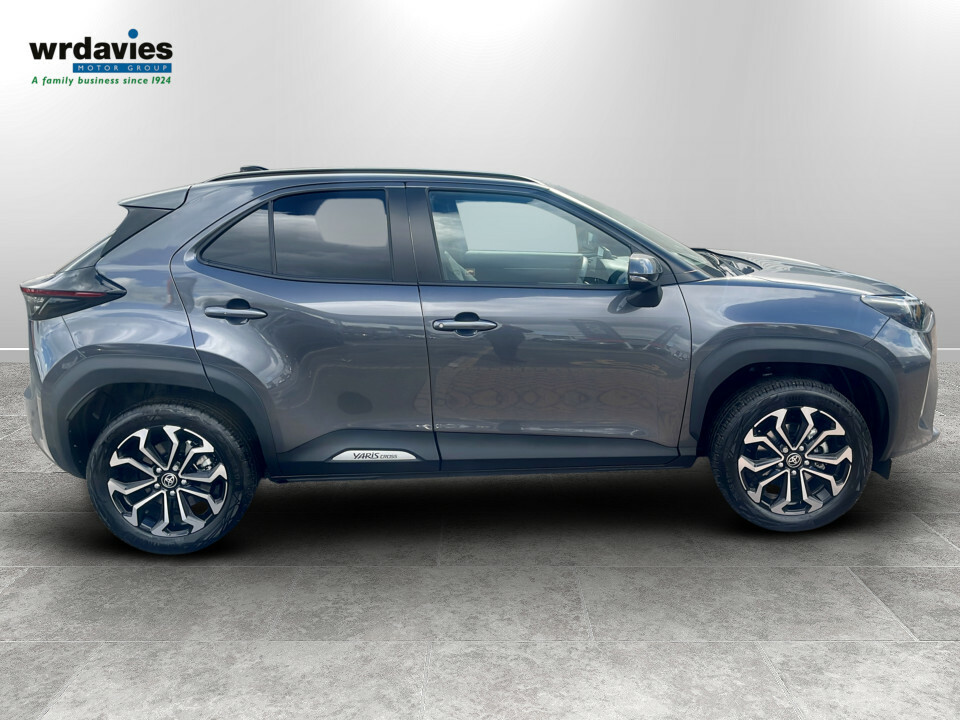Toyota Yaris Cross 1.5 Hybrid Design Cvt Safety Pack LS26PBU Grey #4