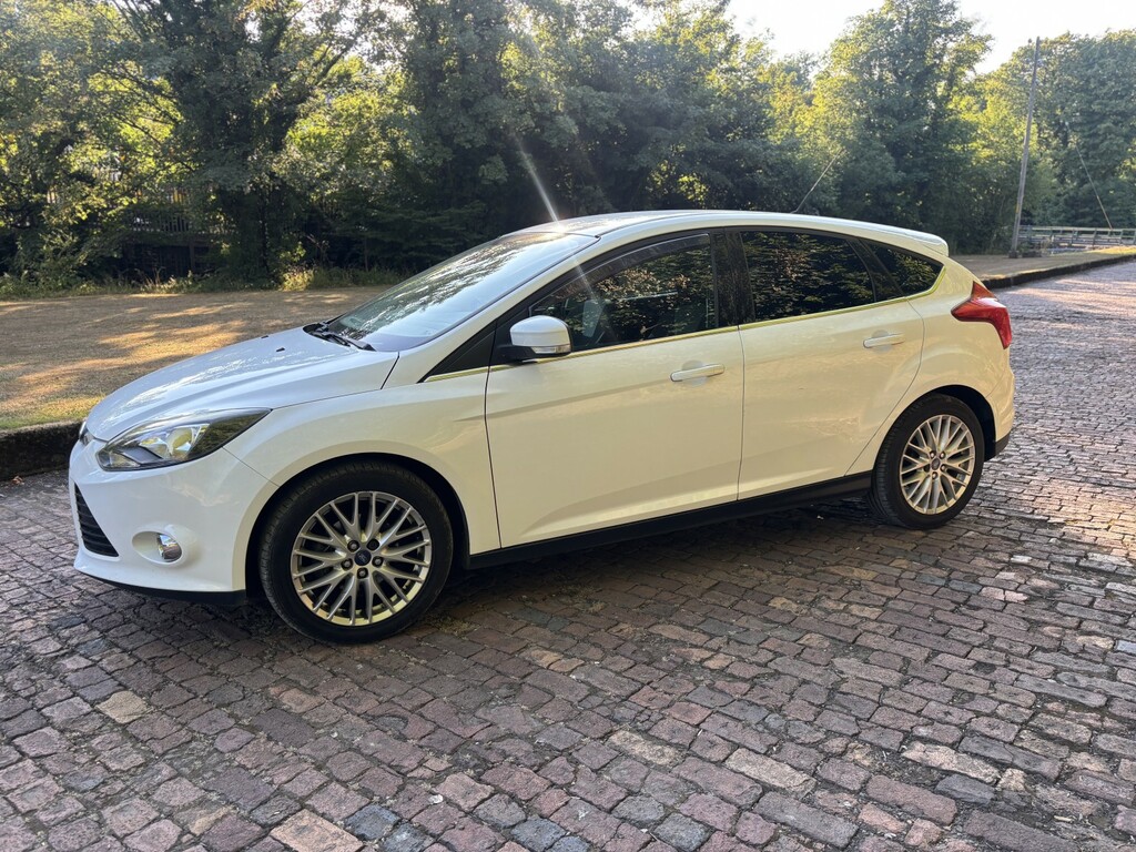 Ford Focus 1.0 T Ecoboost Zetec White #3
