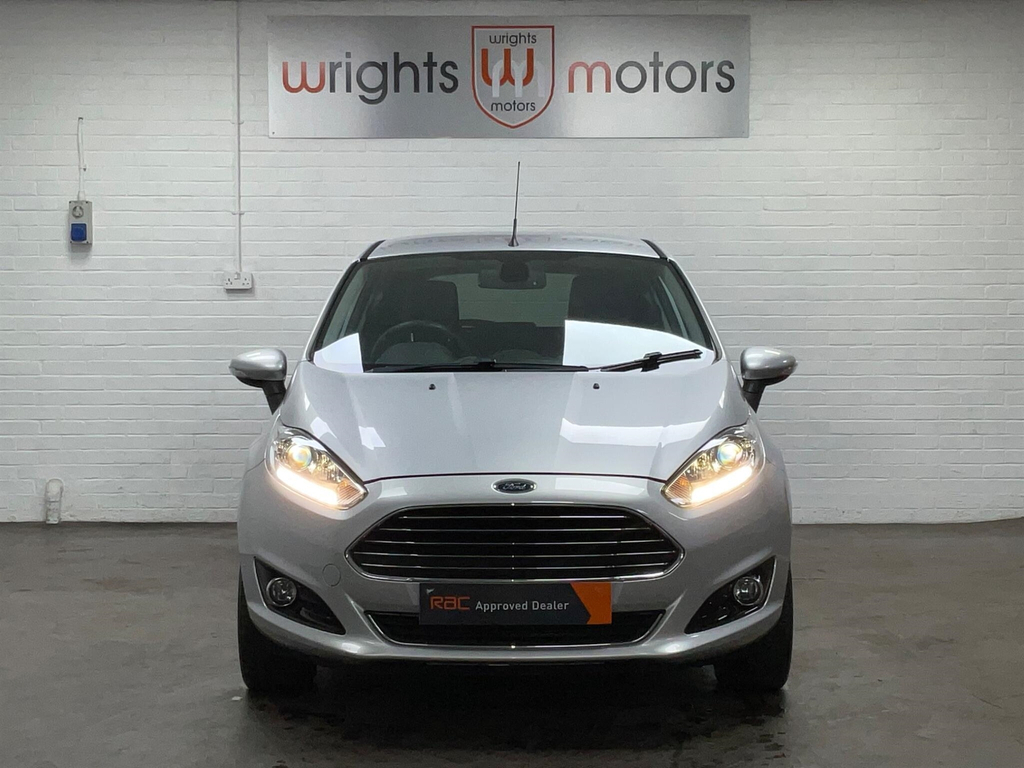 Ford Fiesta 1.6 Titanium X Powershift Euro 5 GF13KTK  #4