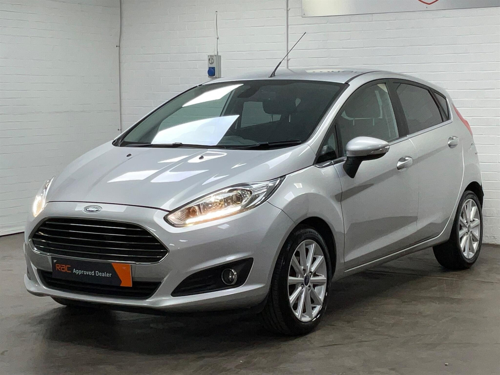 Ford Fiesta 1.5 Tdci Titanium Euro 6 FL65UVW #5