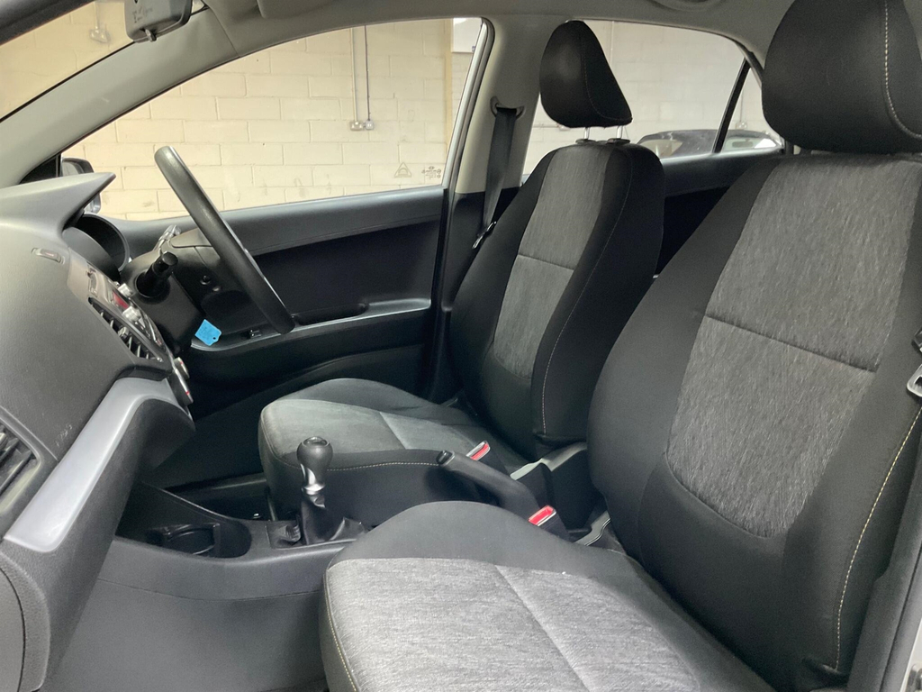 Kia Picanto Kia Picanto 1.0 T Gdi Gt Line Hatchback Pet... #22
