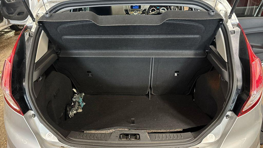 Ford Fiesta 1.0 Ecoboost Hybrid Mhev 125 Titanium #13