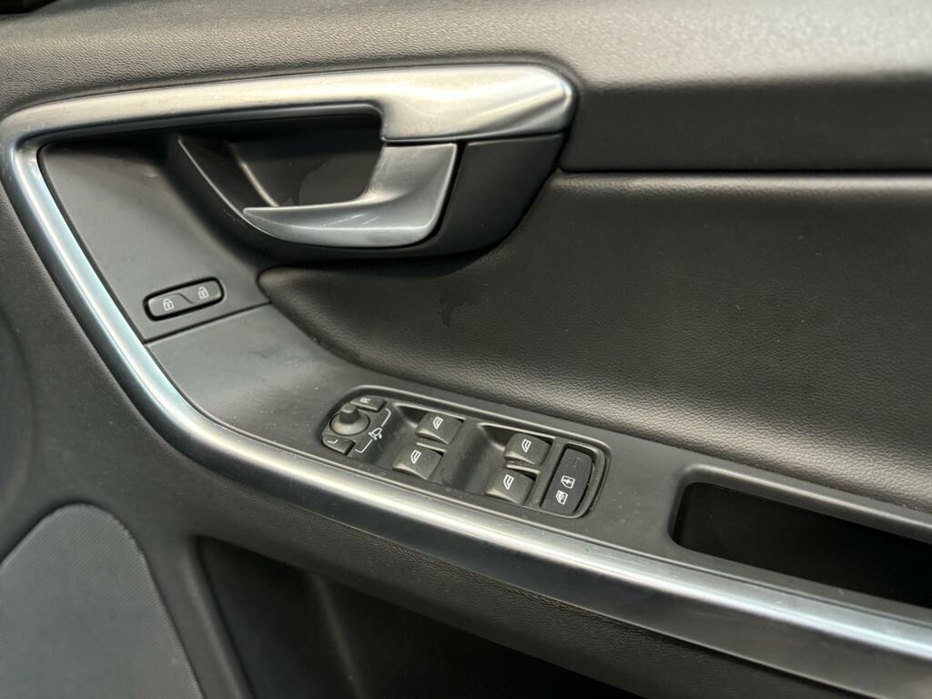 Volvo XC60 2.4 D4 Se Lux Nav Awd Euro 5 Ss Grey #49