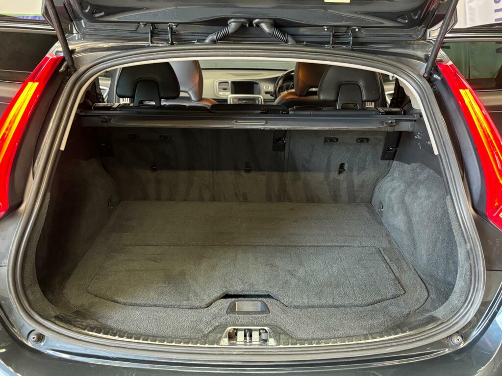 Volvo V60 1.6 D2 Se Lux Estate Euro 5 Ss Gold #27