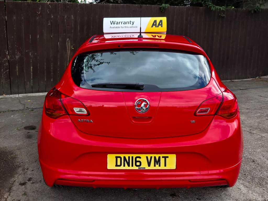 Vauxhall Astra 1.6I Limited Edition Euro 6 Red #6