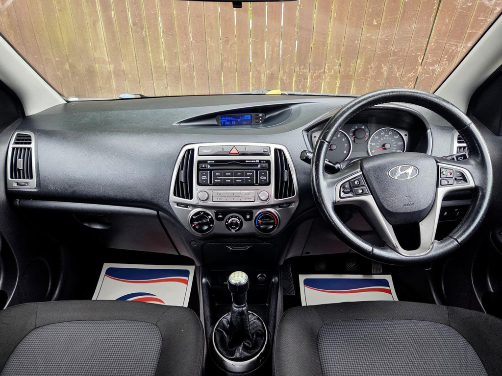 Hyundai I20 1.2 Classic Hatchback Euro 5 85 Silver #9