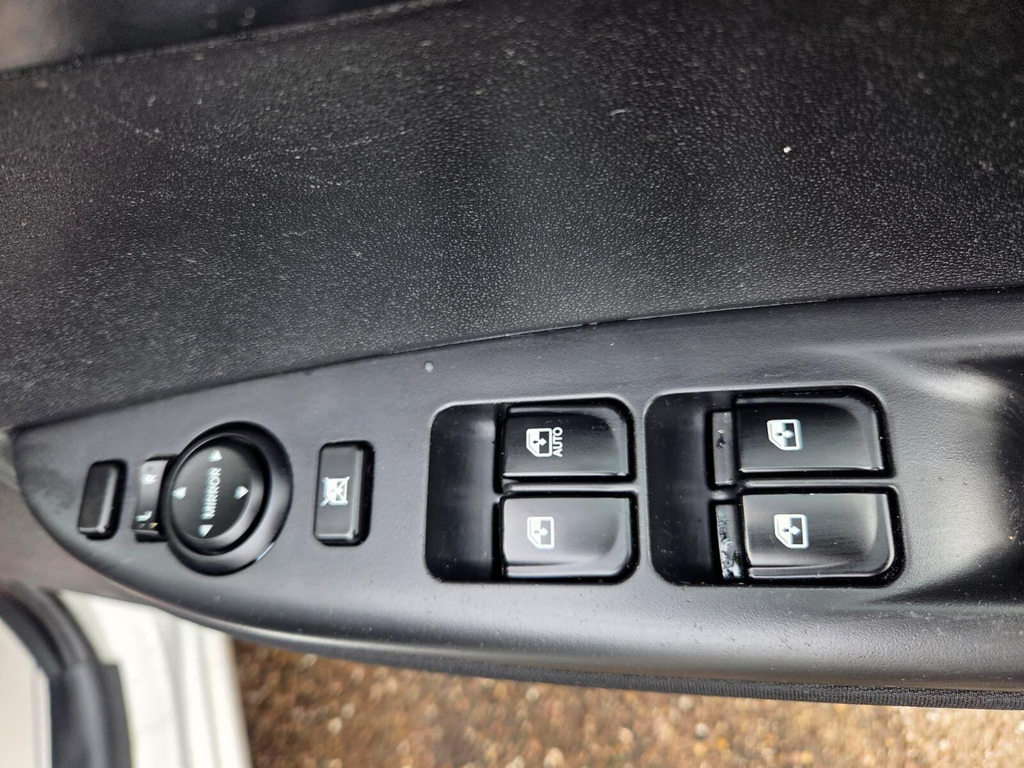 Hyundai I20 1.2 Classic Hatchback Euro 5 85 Silver #20