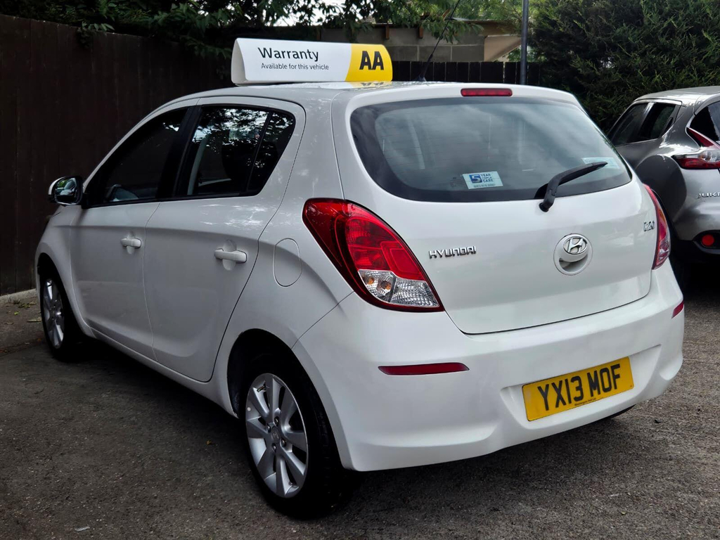 Hyundai I20 1.2 Active Euro 5 White #4